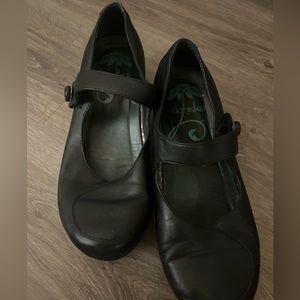 Black Dansko loafers